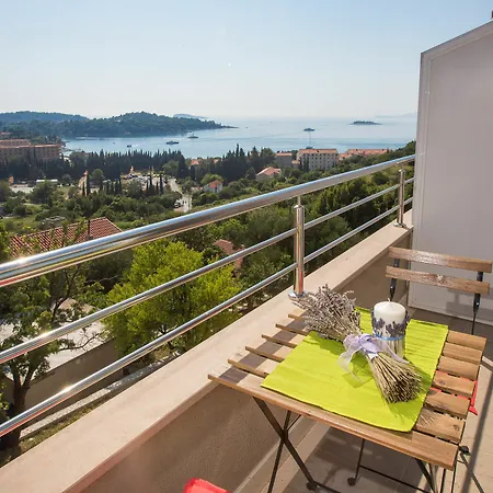 Overwhelming Mediterranean Sunset Apartment *